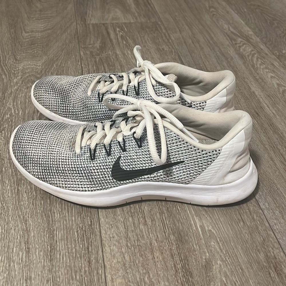 Womens Nike Flex RN 2018